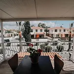 Pirgos House Будинок відпочинку Ларнака