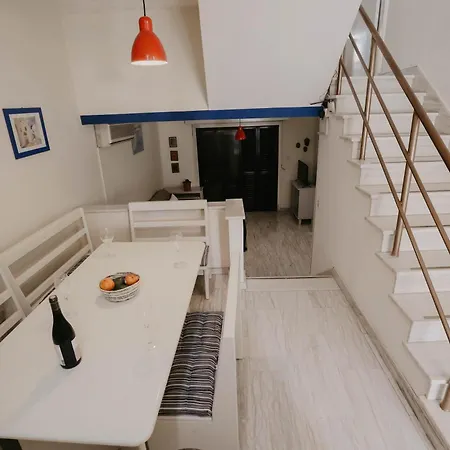 Pirgos House *