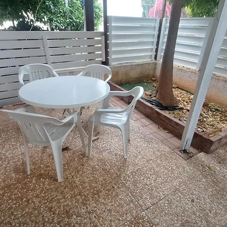Pirgos House *