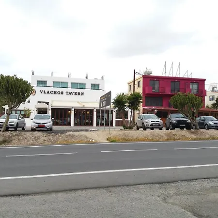 Pirgos House لارنكا