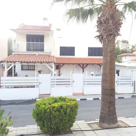 Ferienhaus Pirgos House Larnaka