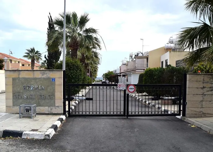 Pirgos House Дом отдыха